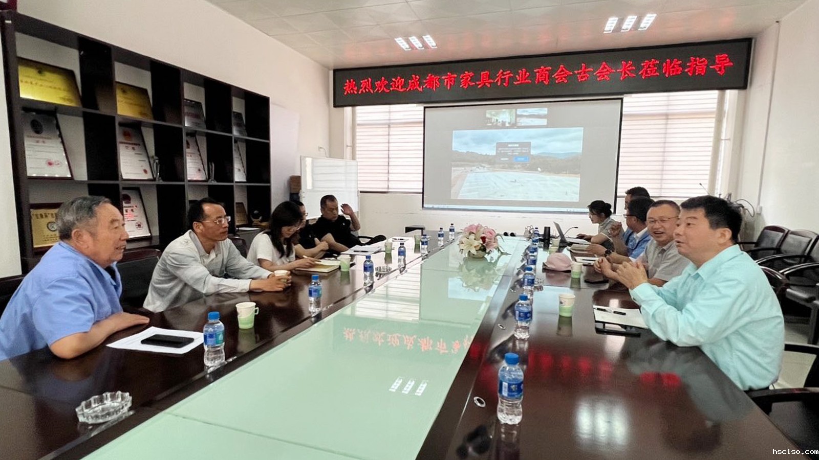 1686705729703913.jpg 1686705729703913.jpg